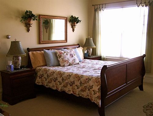 Bed and Breakfast Lyndon House Bed&Breakfast  | Lexington | Kentucky | United States 3