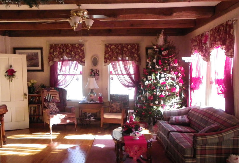 Hotel Old Red Inn & Cottages  | North Conway | New Hampshire | United States 6