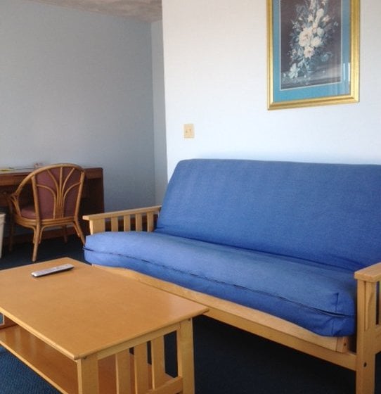 Hotel Rhea'S Inn By The Sea  | Middletown | Rhode Island | United States 2