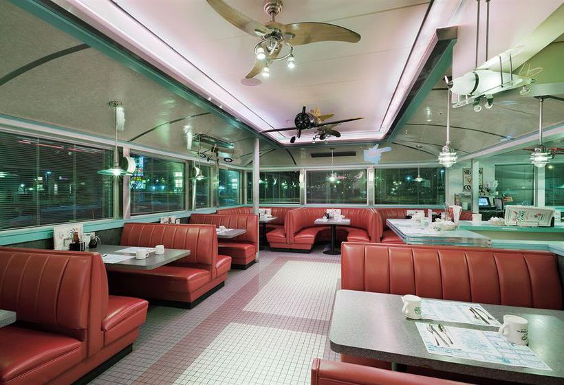 Hotel Holiday Inn Manchester Airport   | Manchester | New Hampshire | United States 2