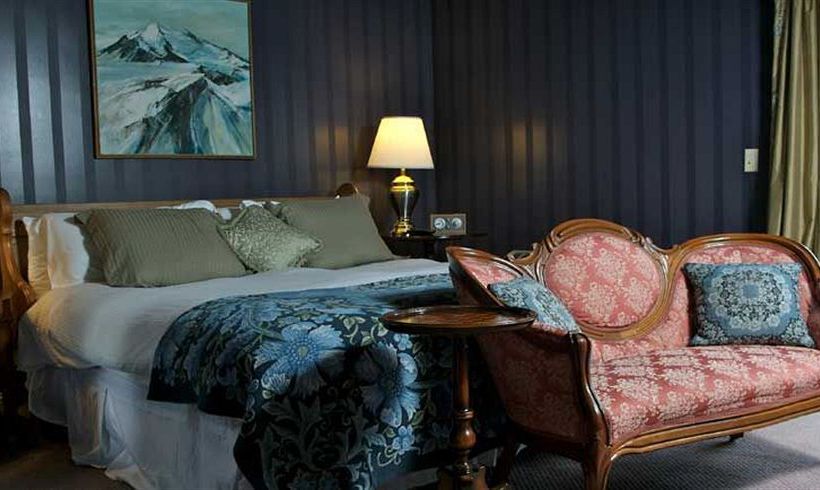 Hotel Belfry Inne Sandwich Massachusetts