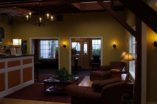 Colonial Motel & Spa  | Brattleboro | Vermont | United States 18