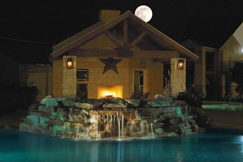 Hotel Fredericksburg Inn & Suites  | Fredericksburg | Texas | United States 8