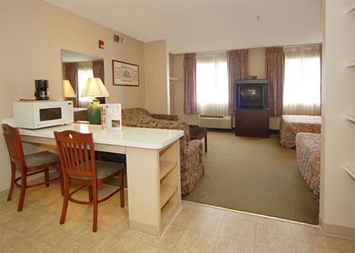Hotel Suburban Extended Stay  | Dallas | Texas | United States 8