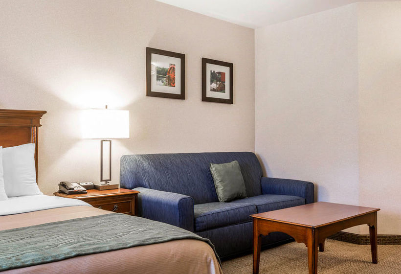 Hotel Comfort Inn & Suites  | South Burlington | Vermont | United States 18