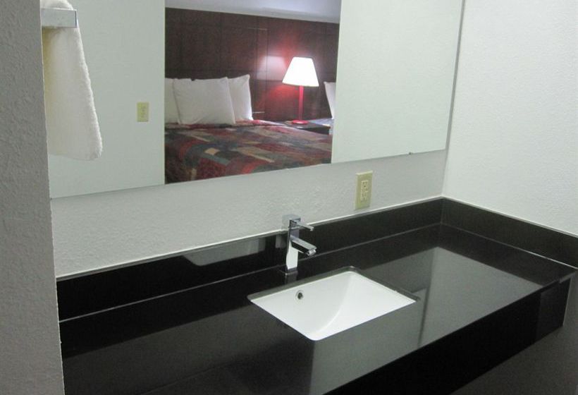 Hotel Fayetteville Inn & Suites  | Fayetteville | North Carolina | United States 12