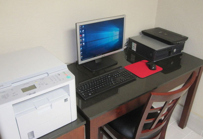 Hotel Fayetteville Inn & Suites  | Fayetteville | North Carolina | United States 18