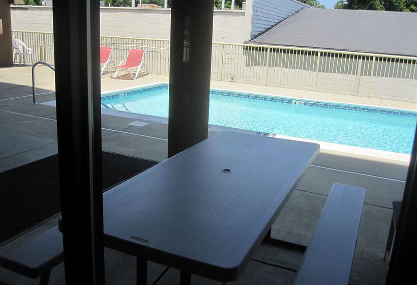 Hotel Fayetteville Inn & Suites  | Fayetteville | North Carolina | United States 2