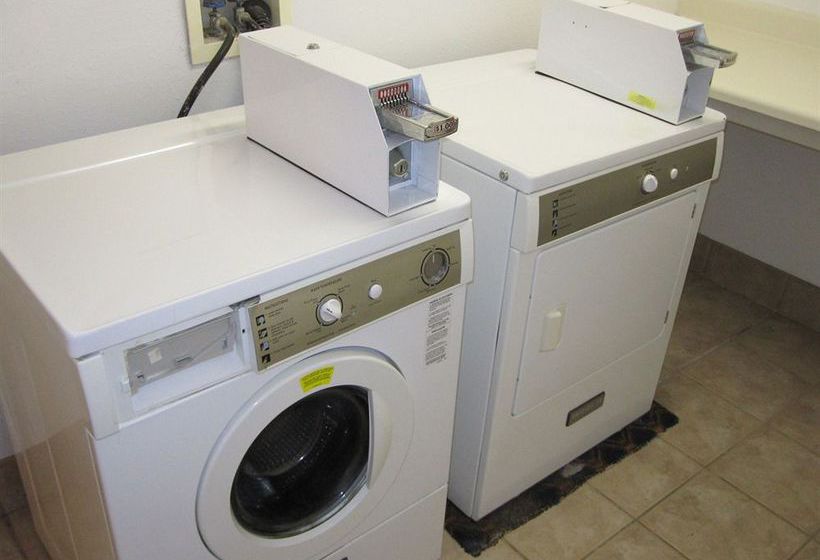 Hotel Fayetteville Inn & Suites  | Fayetteville | North Carolina | United States 8