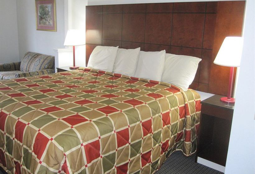 Hotel Fayetteville Inn & Suites  | Fayetteville | North Carolina | United States 9