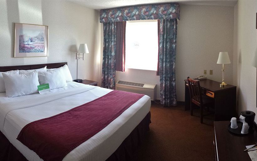 Hotel La Quinta Inn Piqua  | Piqua | Ohio | United States 11