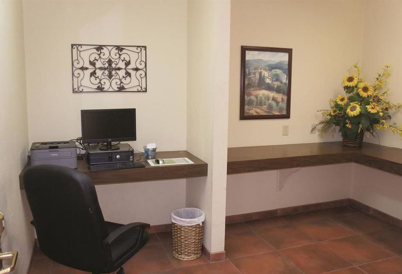 Hotel La Quinta Inn & Suites Fredericksburg  | Fredericksburg | Texas | United States 8