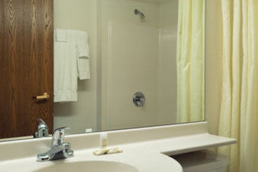 Microtel Inn & Suites Owatonna  | Owatonna | Minnesota | United States 5