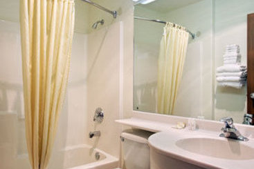 Microtel Inn & Suites Pueblo  | Pueblo | Colorado | United States 4