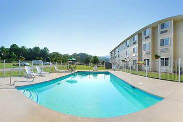 Microtel Inn & Suites Cherokee  | Cherokee | North Carolina | United States 3