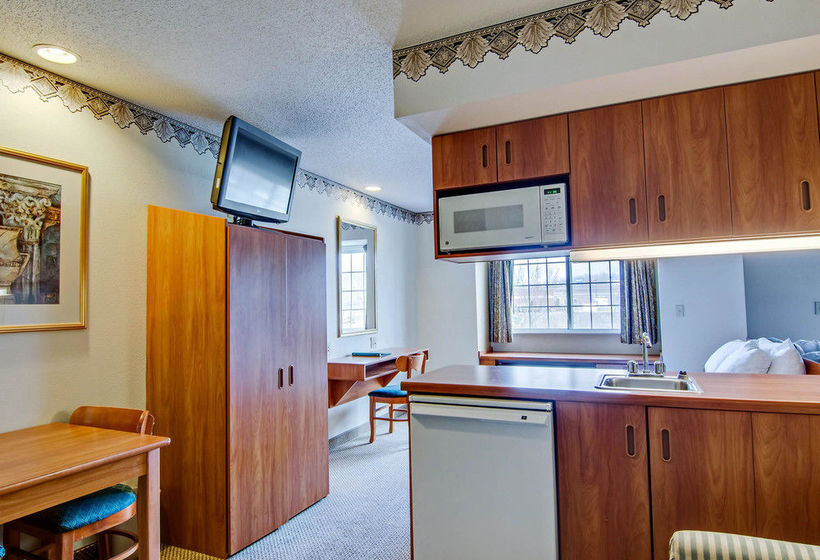 Microtel Inn & Suites Bristol  | Bristol | Virginia | United States 18