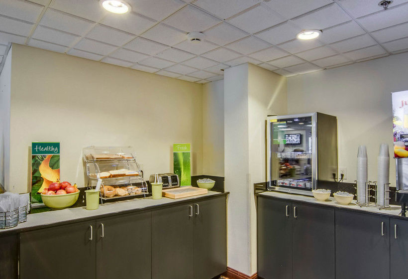 Microtel Inn & Suites Bristol  | Bristol | Virginia | United States 6