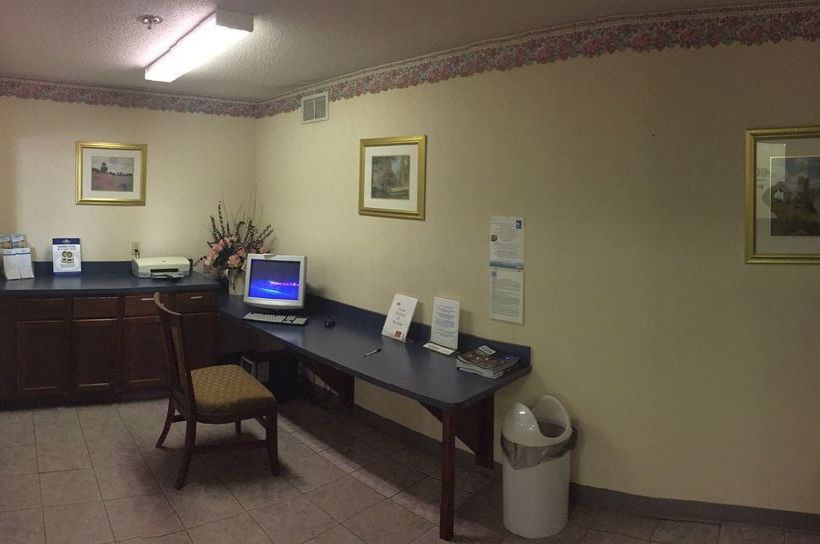 Microtel Inn & Suites by Wyndham Cleveland Streetsboro 