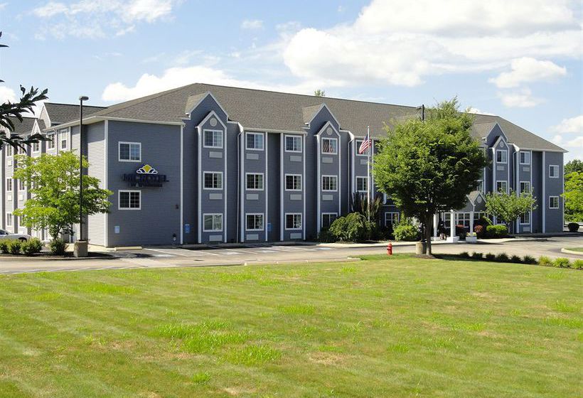 Microtel Inn & Suites by Wyndham Uncasville 