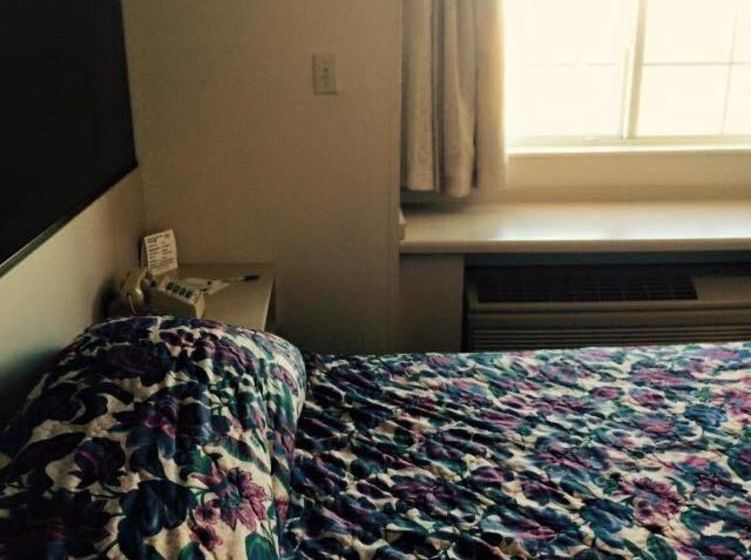 Microtel Inn Champaign  | Champaign | Illinois | United States 11