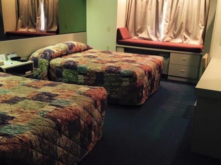 Microtel Inn Champaign  | Champaign | Illinois | United States 19