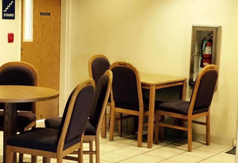 Microtel Inn Champaign  | Champaign | Illinois | United States 8