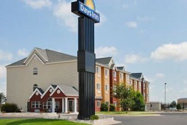 Hotel Days Inn & Suites Hutchinson