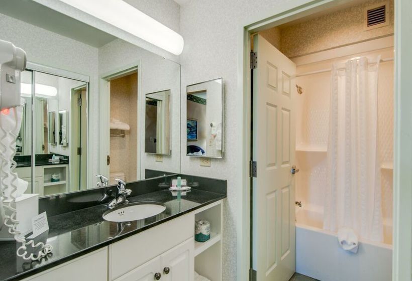 Hotel Mainstay Suites Airport  | Roanoke | Virginia | United States 11