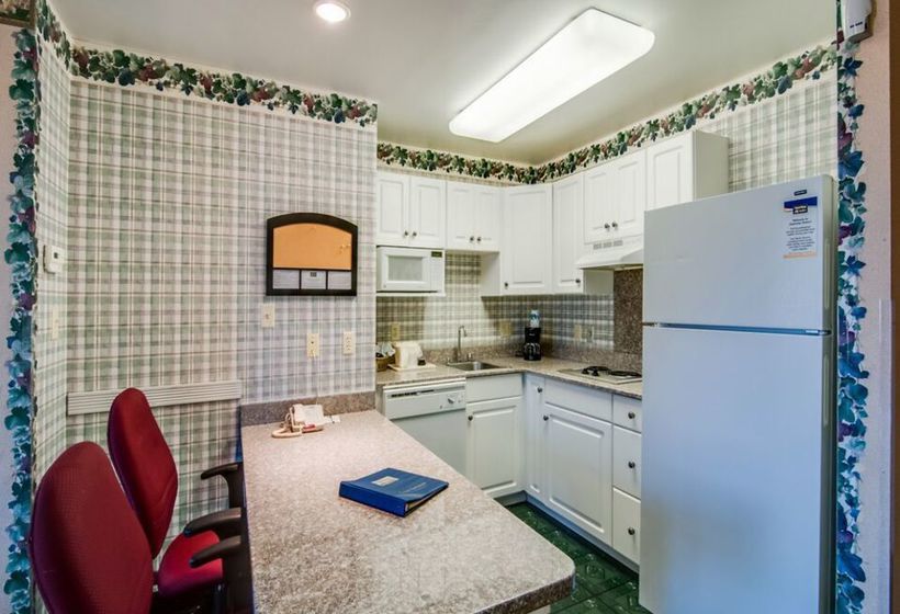 Hotel Mainstay Suites Airport  | Roanoke | Virginia | United States 19