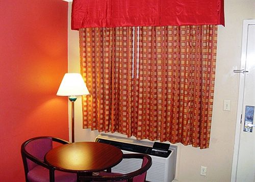 Hotel Quality Inn & Suites Macon  | Macon | Georgia | United States 17