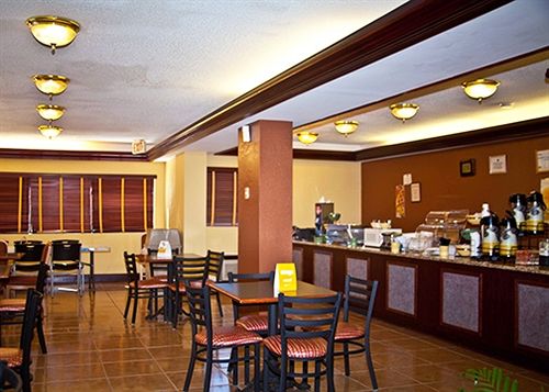 Hotel Quality Inn & Suites Macon  | Macon | Georgia | United States 20