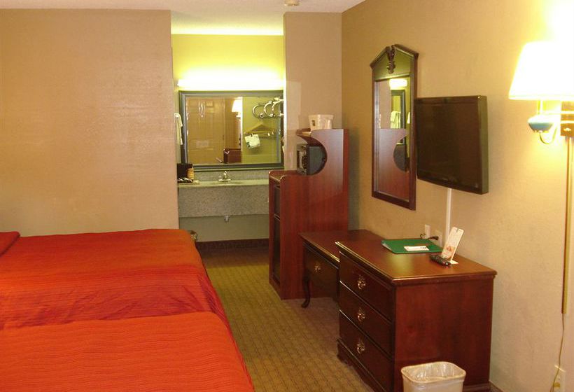 Hotel Quality Inn & Suites Macon  | Macon | Georgia | United States 7