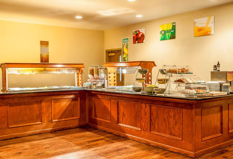 Hotel Quality Inn & Suites  | Hannibal | Missouri | United States 19