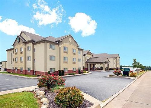 Hotel Quality Inn & Suites  | Hannibal | Missouri | United States 20