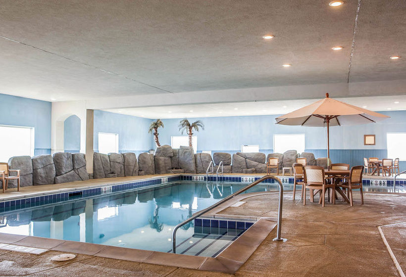 Hotel Quality Inn & Suites  | Hannibal | Missouri | United States 8