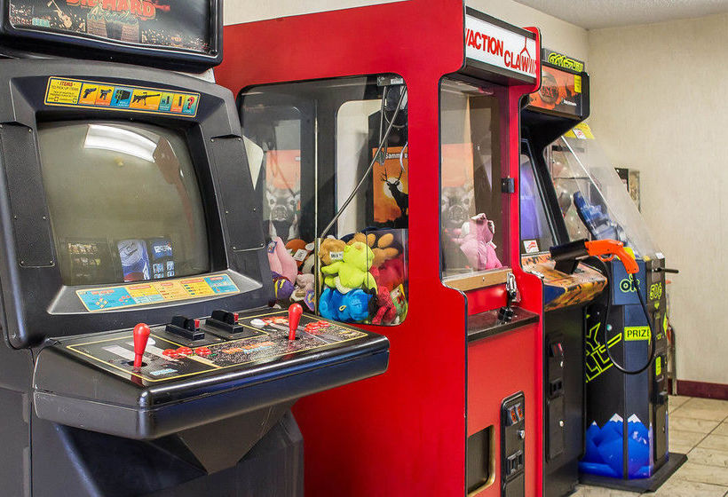 Hotel Quality Inn & Suites Conference Center 