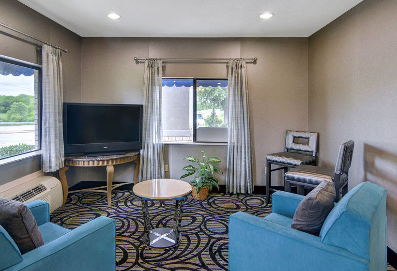 Hotel Quality Inn & Suites  | Grand Prairie | Texas | United States 11