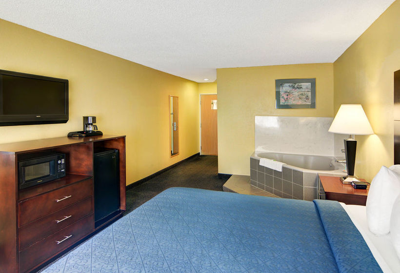 Hotel Quality Inn & Suites  | Grand Prairie | Texas | United States 15