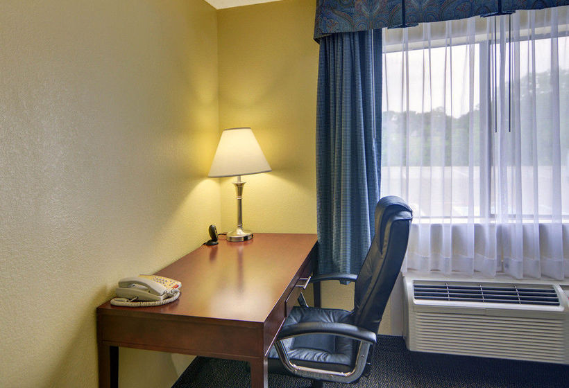 Hotel Quality Inn & Suites  | Grand Prairie | Texas | United States 7