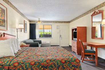 Hotel Days Inn & Suites Marshall  | Marshall | Texas | United States 2