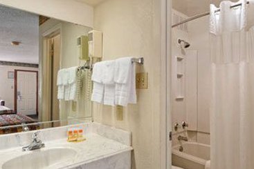Hotel Days Inn & Suites Marshall  | Marshall | Texas | United States 9