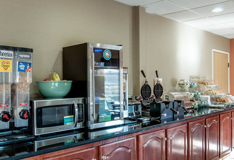 Hotel Quality Inn & Suites  | Wytheville | Virginia | United States 20