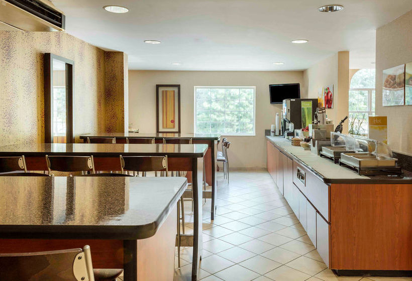 Hotel Quality Inn Chester  | Chester | Virginia | United States 12