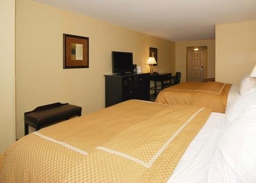 Hotel Comfort Suites Oshkosh  | Oshkosh | Wisconsin | United States 8
