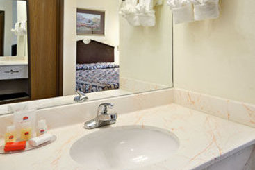 Hotel Super 8 Clinton  | Clinton | Mississippi | United States 5