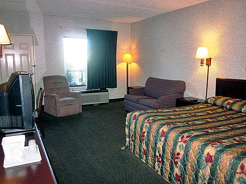 Hotel Smokies Inn & Suites Kodak  | Kodak | Tennessee | United States 3