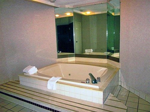 Hotel Smokies Inn & Suites Kodak  | Kodak | Tennessee | United States 8