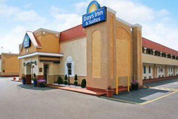 Hotel Days Inn & Suites Terre Haute Indiana
