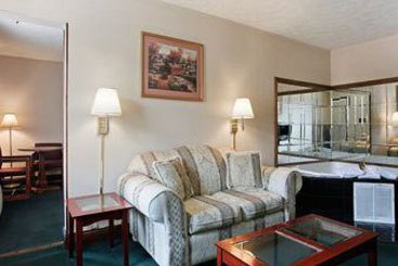 Hotel Days Inn & Suites Terre Haute  | Terre Haute | Indiana | United States 6