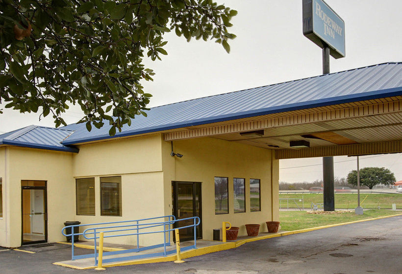 Hotel Rodeway Inn Waco  | Waco | Texas | United States 12